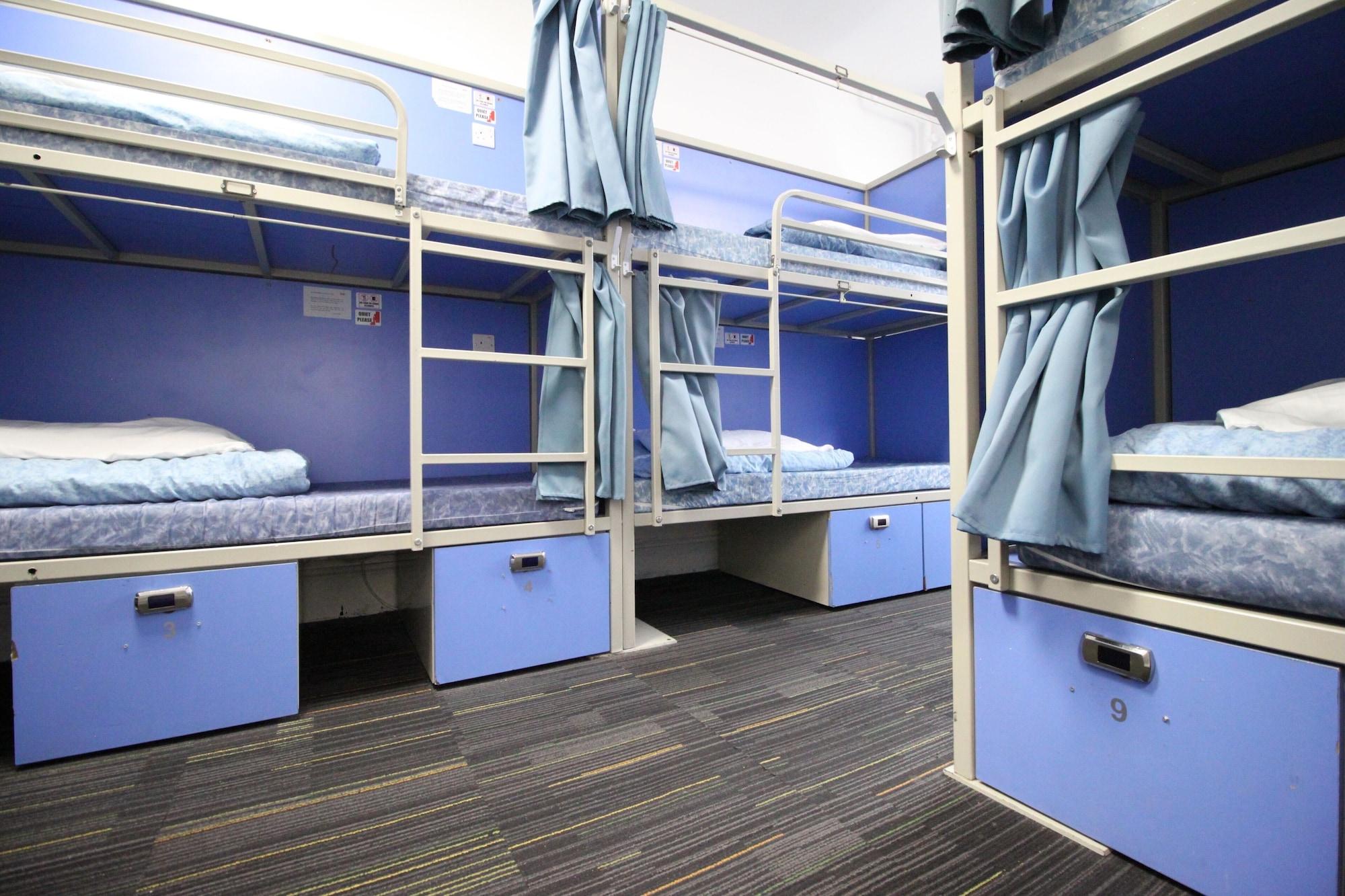 Smart Hyde Park Ostello *